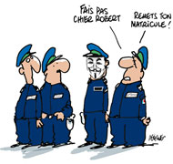 Le matricule revient sur les uniformes policiers
